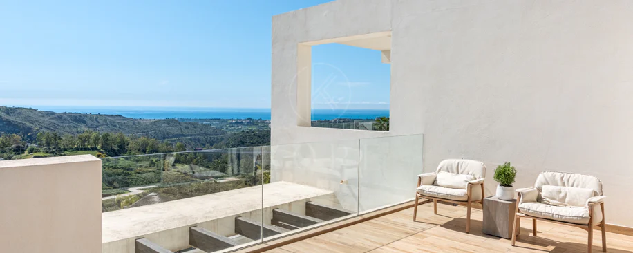 Charming Penthouse Located in Marbella Club Hills, Benahavis