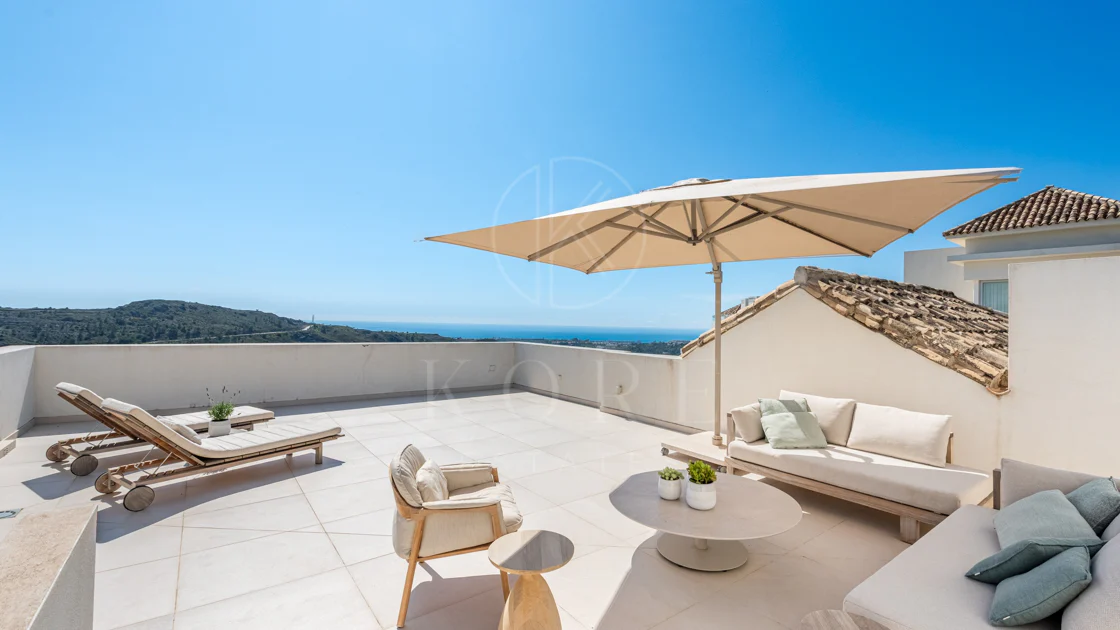 Charming Penthouse Located in Marbella Club Hills, Benahavis