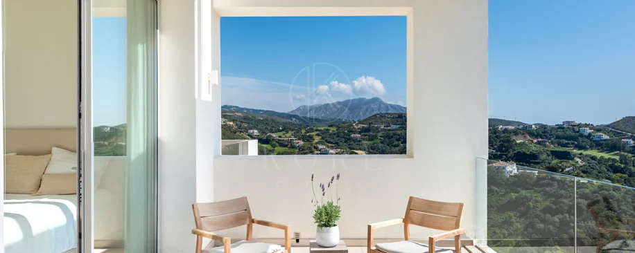 Charming Penthouse Located in Marbella Club Hills, Benahavis