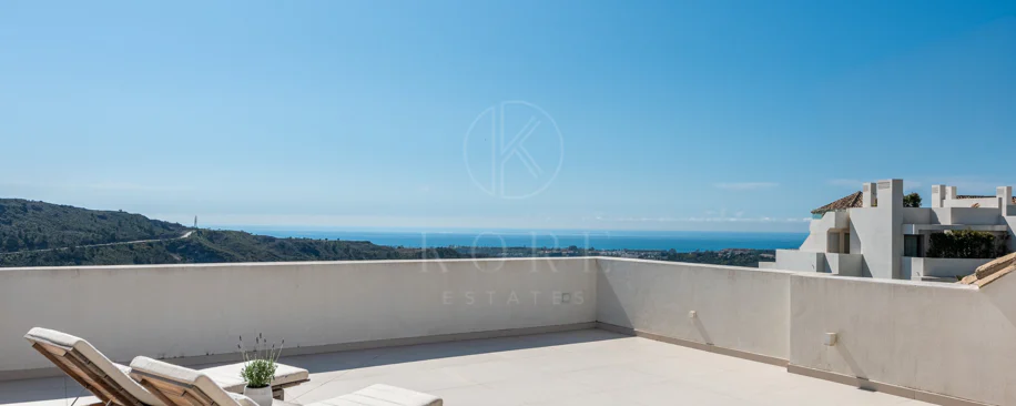 Charming Penthouse Located in Marbella Club Hills, Benahavis