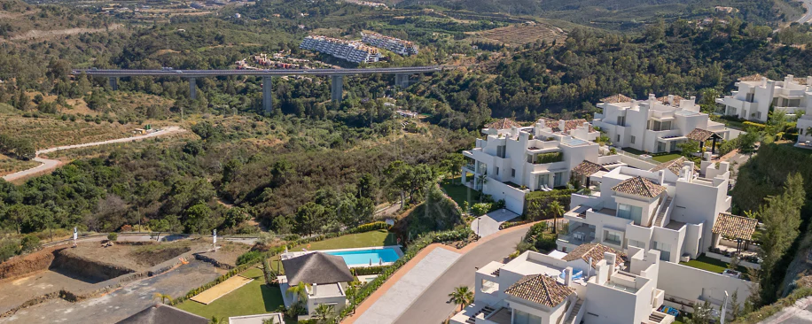 Charming Penthouse Located in Marbella Club Hills, Benahavis