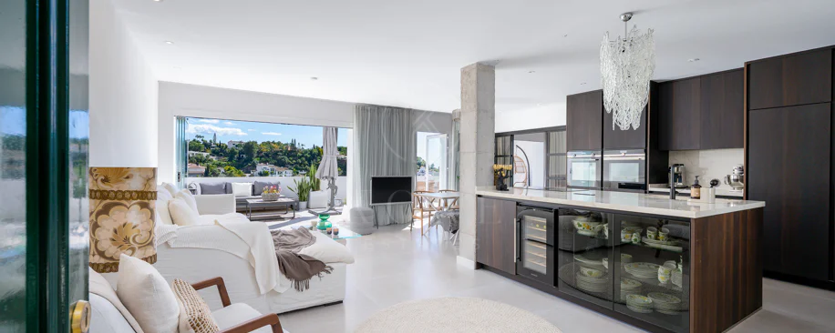 Penthouse for sale in La Quinta, Benahavis