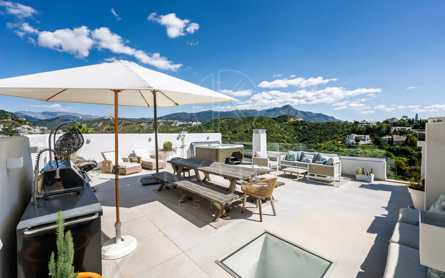 Ático en venta en La Quinta, Benahavis