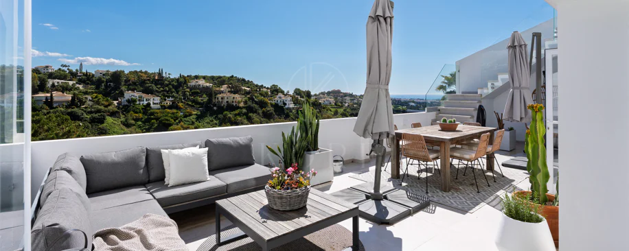 Penthouse for sale in La Quinta, Benahavis