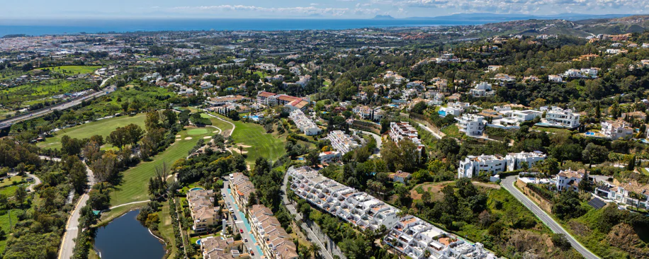 Penthouse for sale in La Quinta, Benahavis