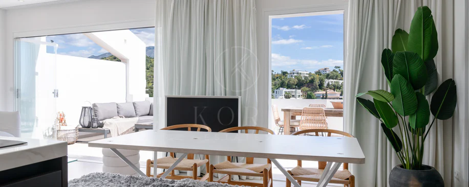 Penthouse for sale in La Quinta, Benahavis