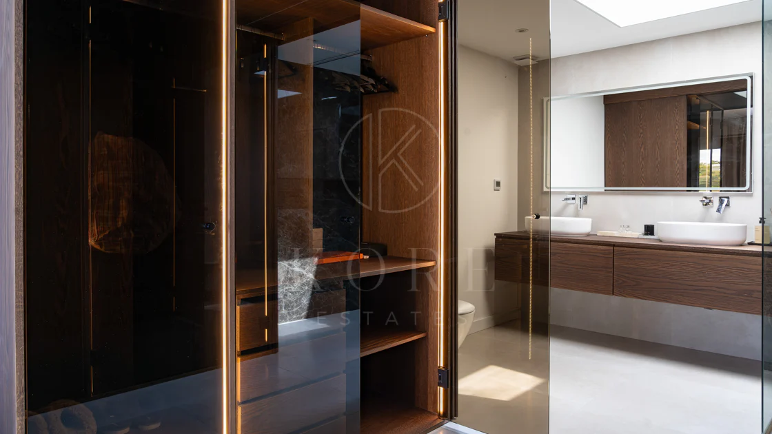 Penthouse for sale in La Quinta, Benahavis