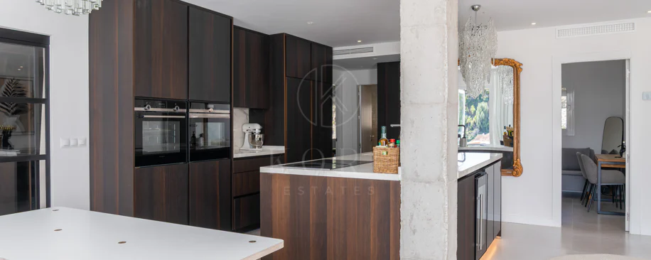 Penthouse for sale in La Quinta, Benahavis