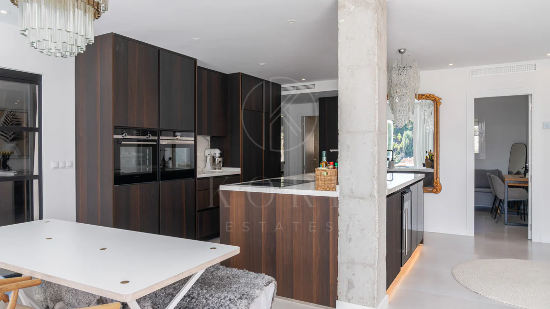 Penthouse for sale in La Quinta, Benahavis