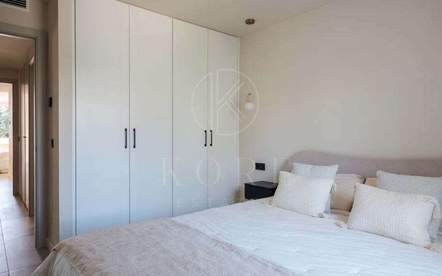 Palacetes 7 - Beautifully renovated three-bedroom apartment in La Cerquilla with Sea views.