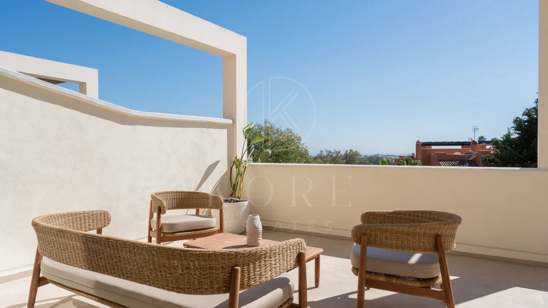 Palacetes 7 - Beautifully renovated three-bedroom apartment in La Cerquilla with Sea views.