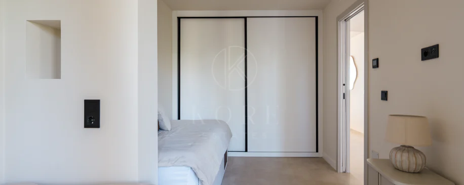 Palacetes 7 - Beautifully renovated three-bedroom apartment in La Cerquilla with Sea views.