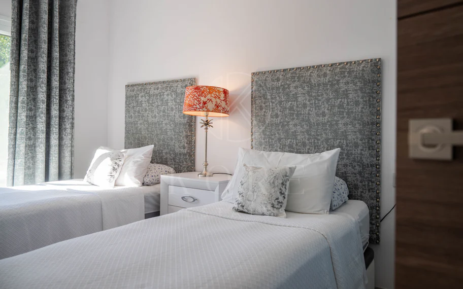 Aloha 3 - Corner Townhouse with Sea Views in an Exclusive Frontline Golf Complex, Nueva Andalucía