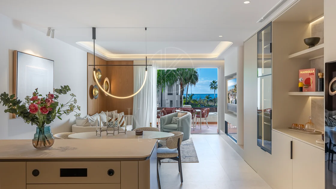 Apartamento moderno en primera línea de playa en Bahía del Velerín