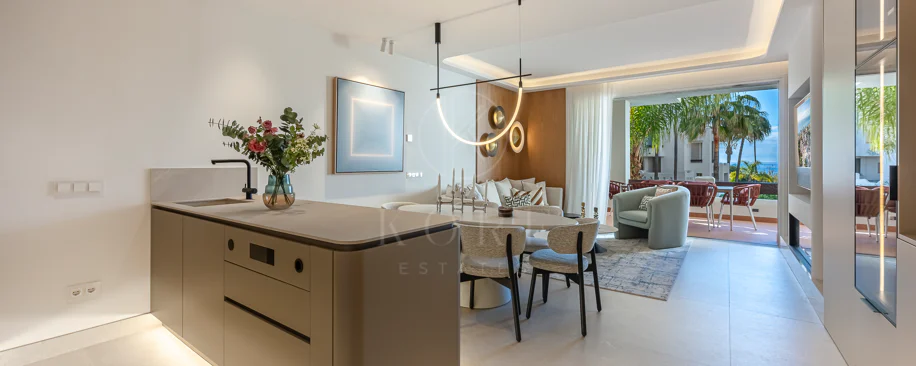 Apartamento moderno en primera línea de playa en Bahía del Velerín