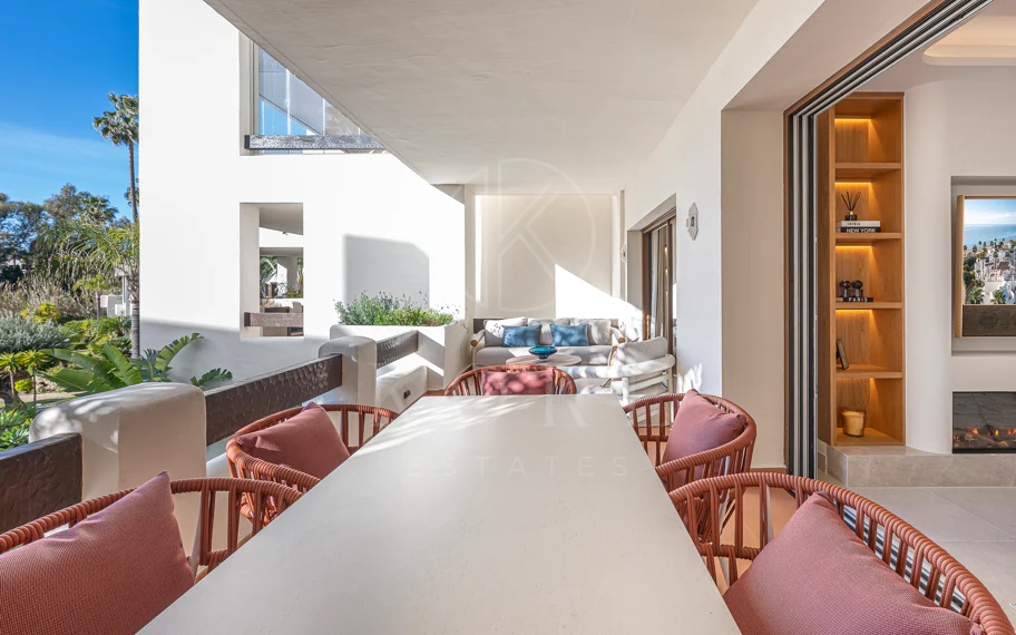 Apartamento moderno en primera línea de playa en Bahía del Velerín