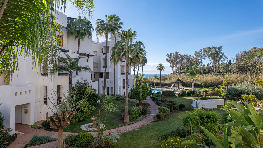 Apartamento moderno en primera línea de playa en Bahía del Velerín