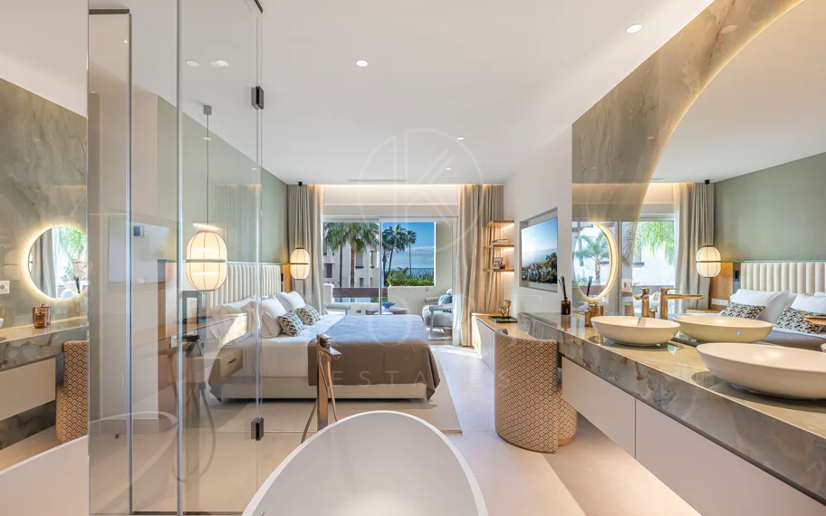 Apartamento moderno en primera línea de playa en Bahía del Velerín