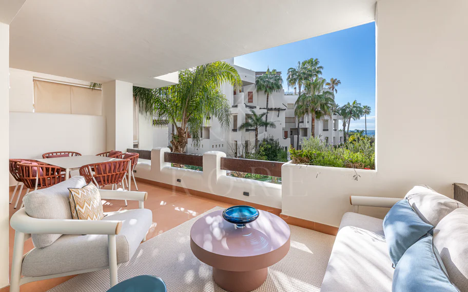 Apartamento moderno en primera línea de playa en Bahía del Velerín