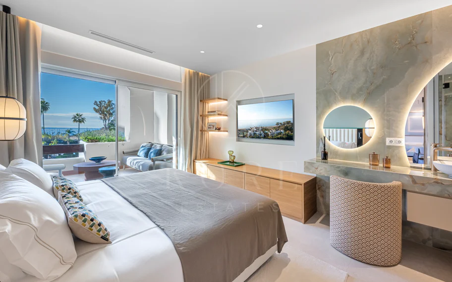 Apartamento moderno en primera línea de playa en Bahía del Velerín