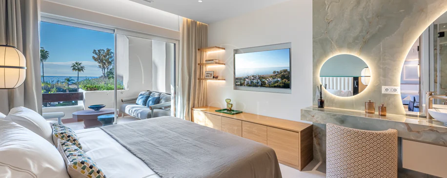 Apartamento moderno en primera línea de playa en Bahía del Velerín
