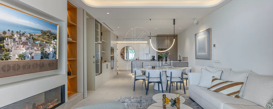 Apartamento moderno en primera línea de playa en Bahía del Velerín