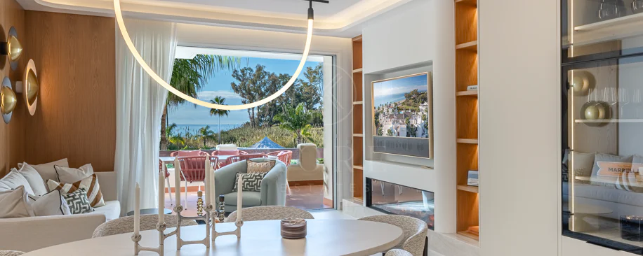 Apartamento moderno en primera línea de playa en Bahía del Velerín
