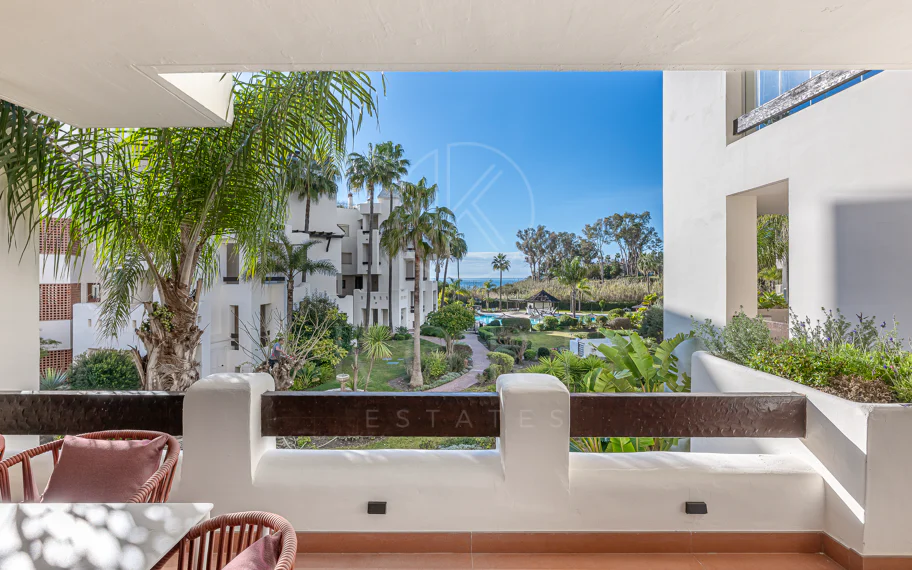 Apartamento moderno en primera línea de playa en Bahía del Velerín