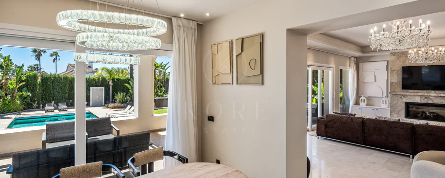 Lujosa villa de seis dormitorios en el prestigioso valle del golf de Nueva Andalucía