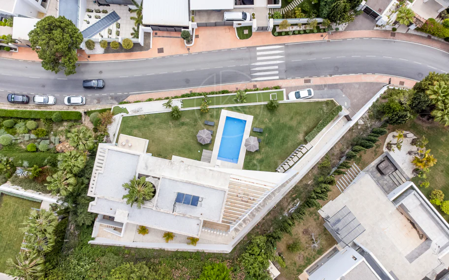 Villa en venta en La Alqueria, Benahavis