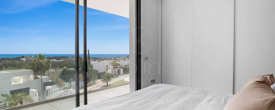 Villa en venta en La Alqueria, Benahavis