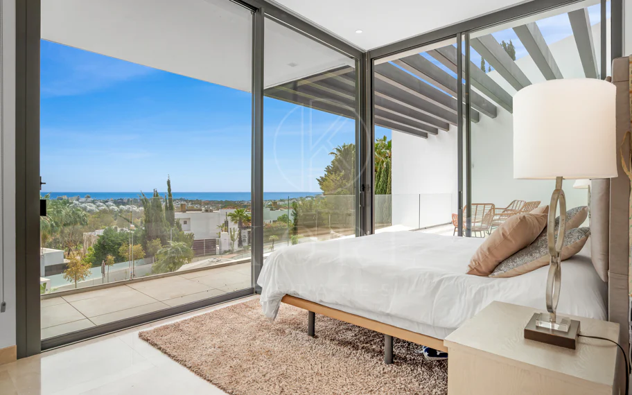 Villa en venta en La Alqueria, Benahavis