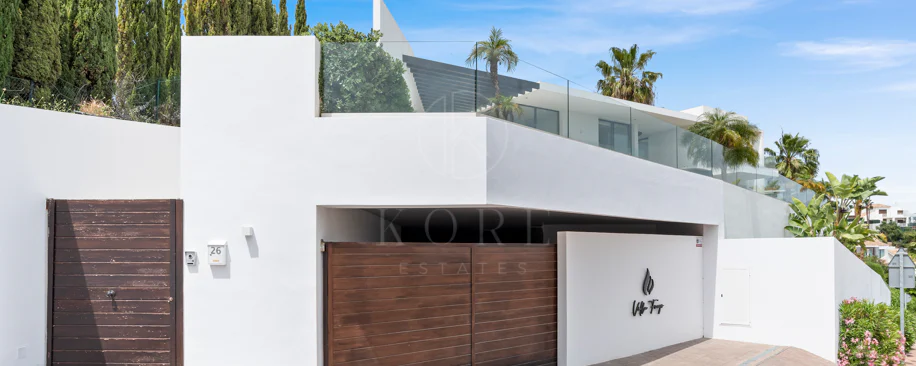 Villa en venta en La Alqueria, Benahavis