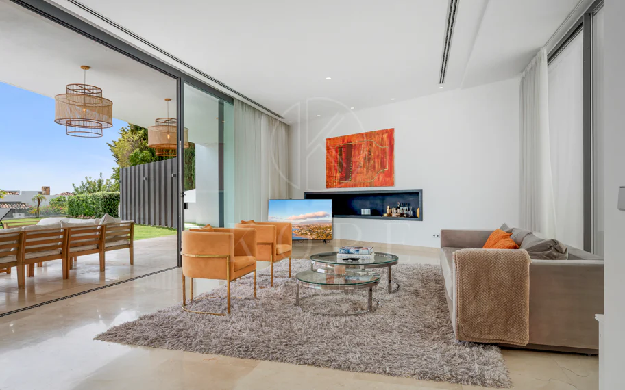 Villa en venta en La Alqueria, Benahavis