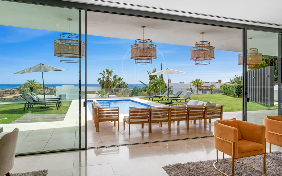 Villa en venta en La Alqueria, Benahavis