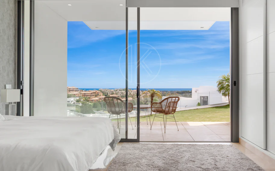 Villa en venta en La Alqueria, Benahavis