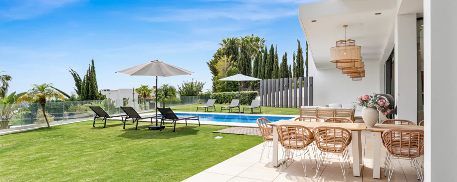 Villa en venta en La Alqueria, Benahavis