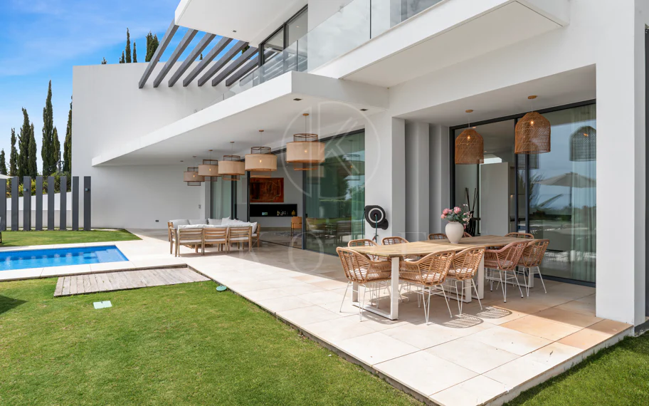 Villa en venta en La Alqueria, Benahavis