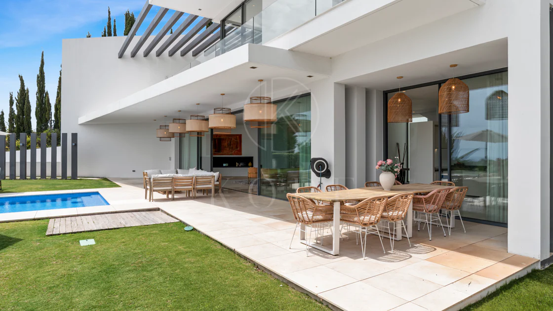 Villa en venta en La Alqueria, Benahavis