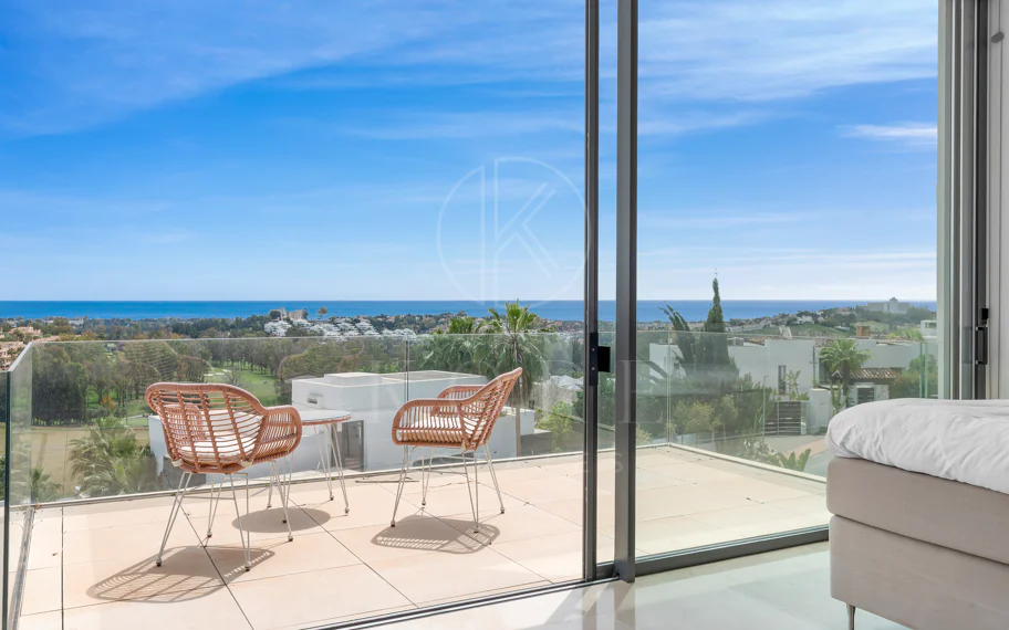 Villa en venta en La Alqueria, Benahavis
