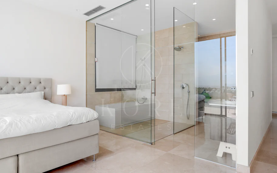 Villa en venta en La Alqueria, Benahavis