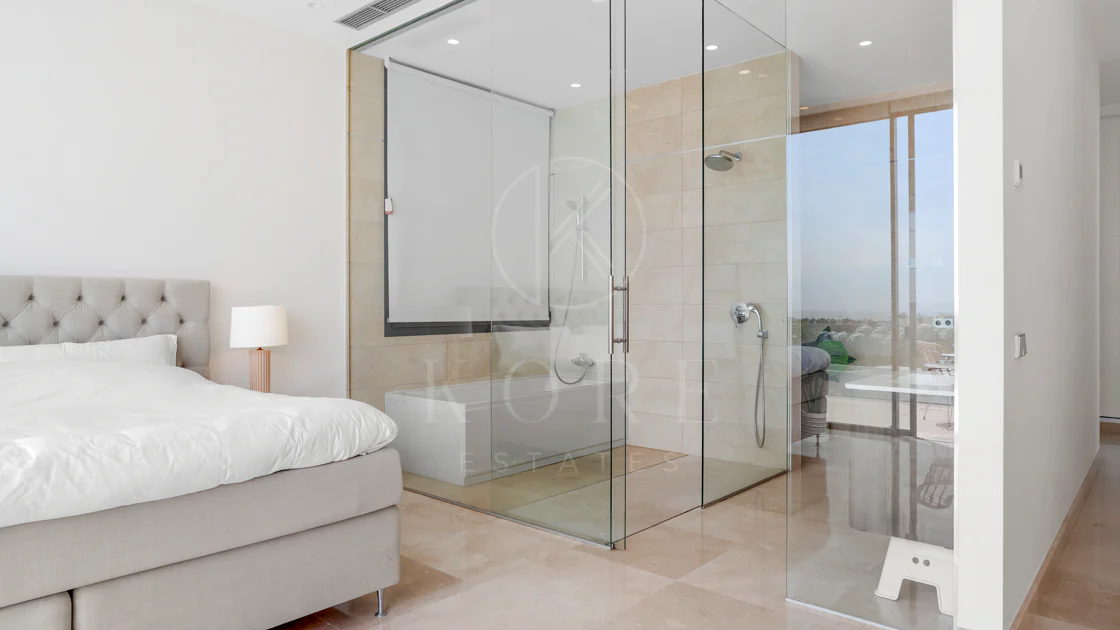 Villa en venta en La Alqueria, Benahavis