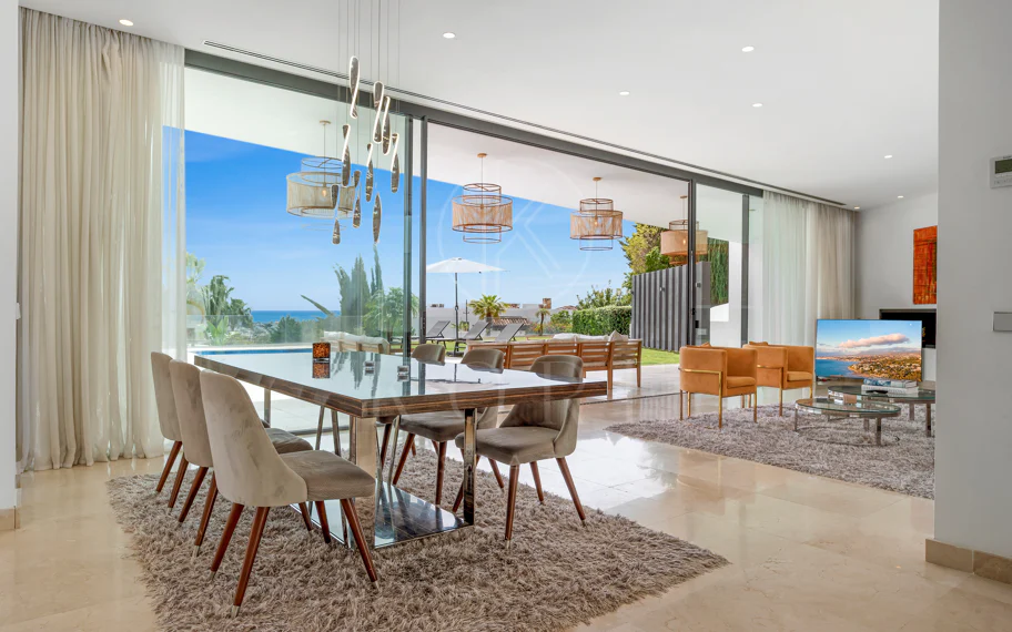 Villa en venta en La Alqueria, Benahavis
