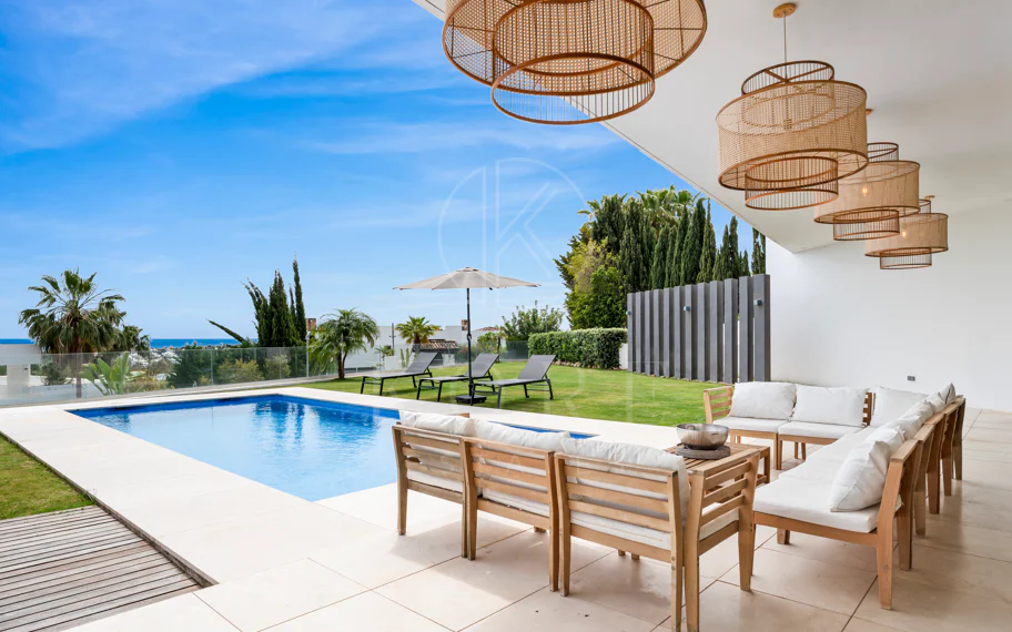 Villa en venta en La Alqueria, Benahavis
