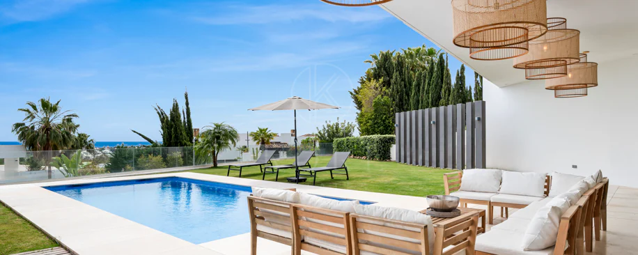Villa en venta en La Alqueria, Benahavis