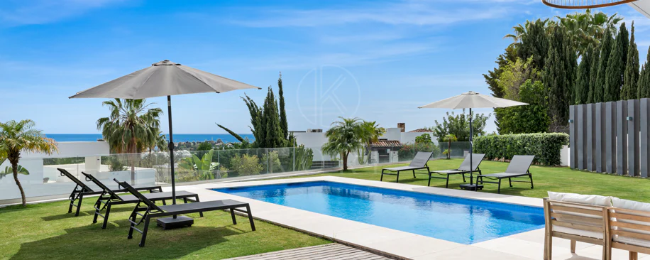 Villa en venta en La Alqueria, Benahavis