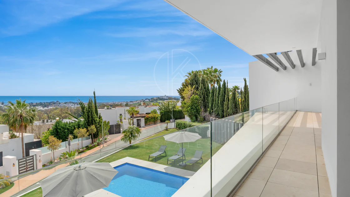 Villa en venta en La Alqueria, Benahavis