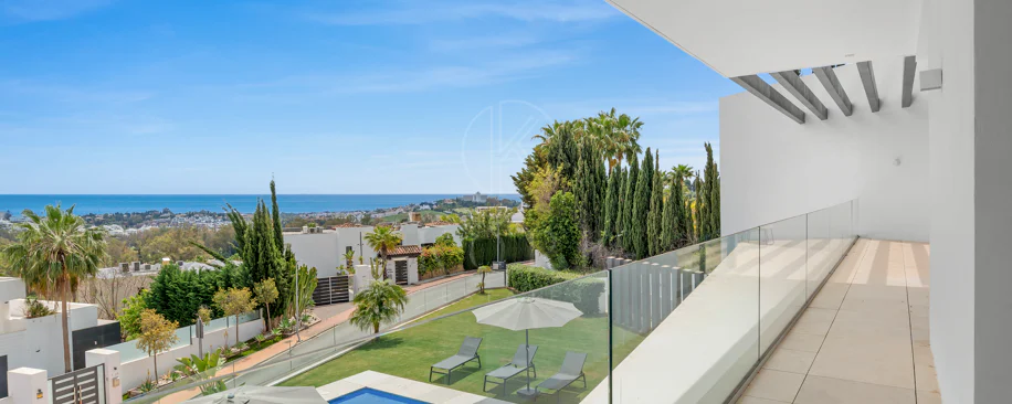 Villa en venta en La Alqueria, Benahavis