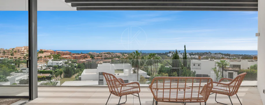 Villa en venta en La Alqueria, Benahavis