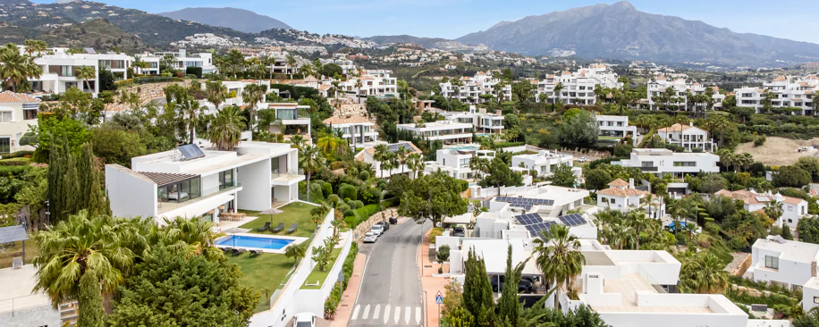 Villa en venta en La Alqueria, Benahavis